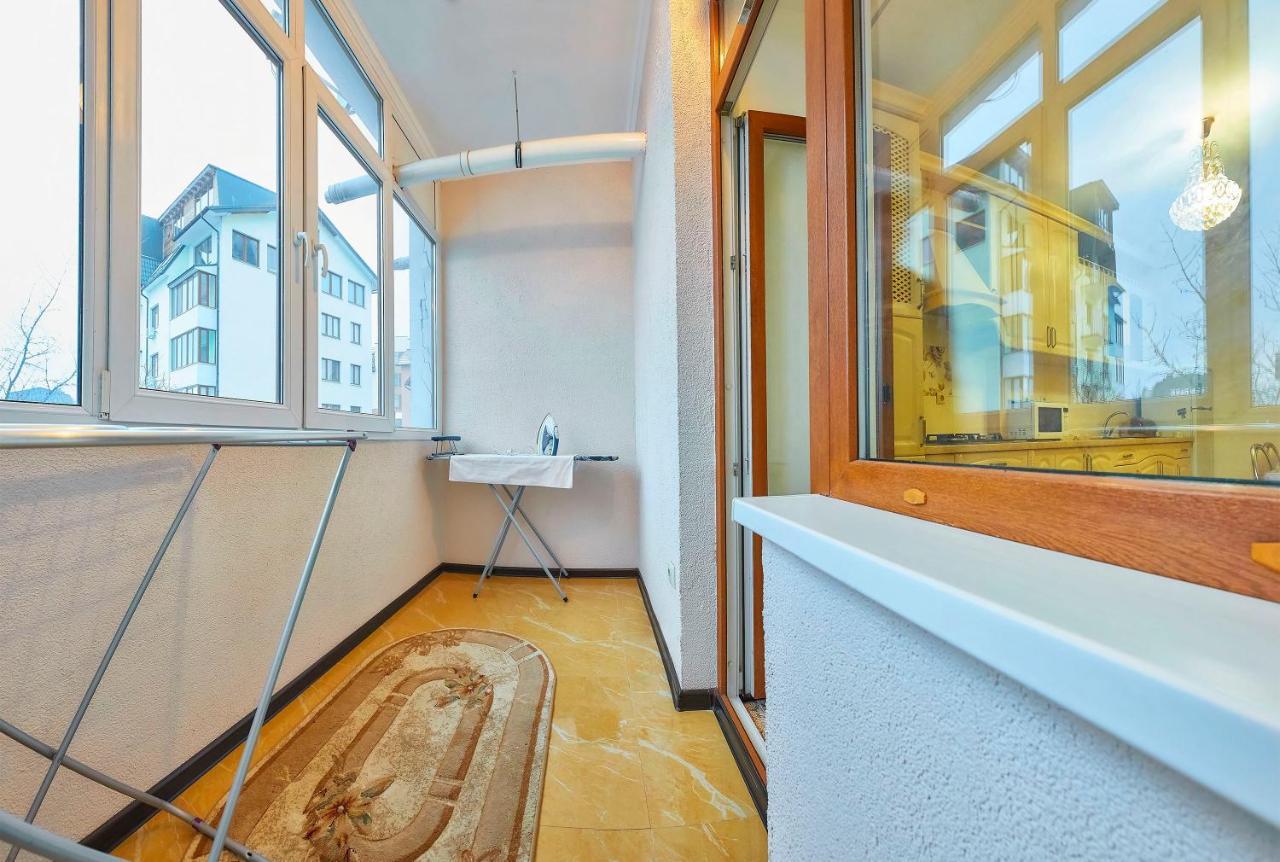 Luxury Apartments Truskavets Exterior foto